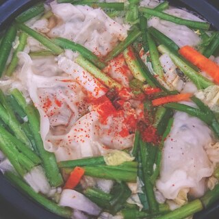 東のまるごと鍋☆やさい餃子の鍋